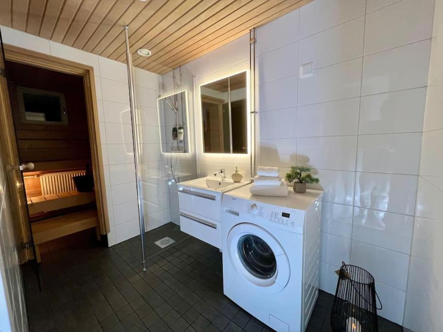 Spacious City Center Apt - Sauna - Self Check In Rovaniemi Exterior foto